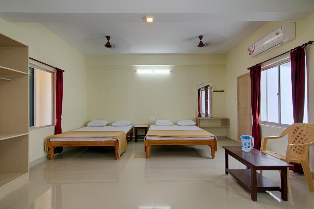 Ganesh Residency Hotell Pondicherry Rom bilde