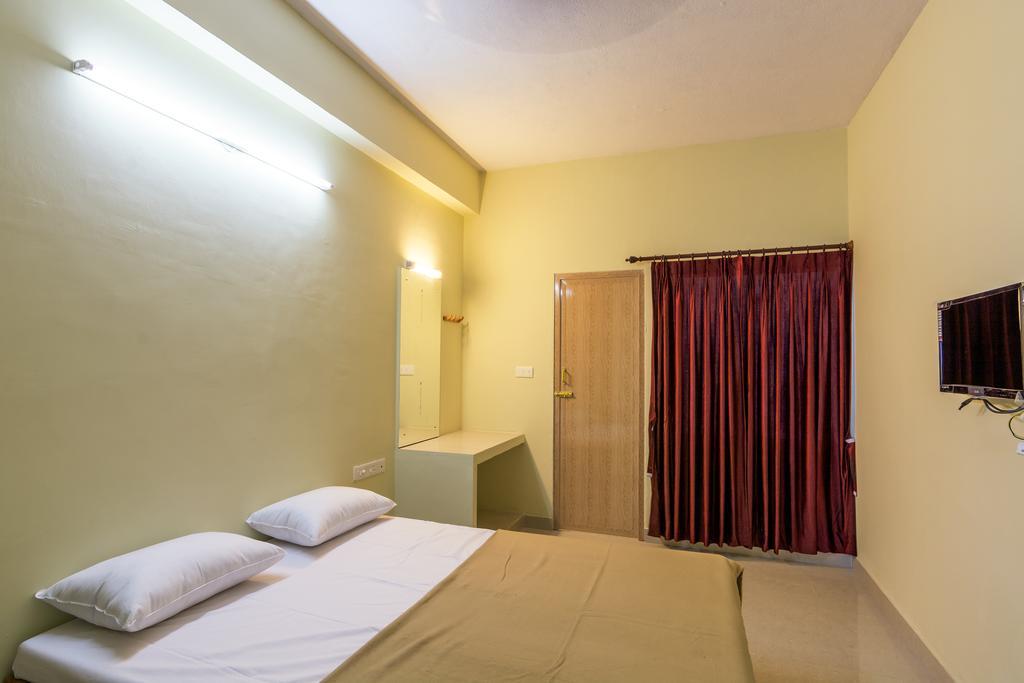 Ganesh Residency Hotell Pondicherry Rom bilde